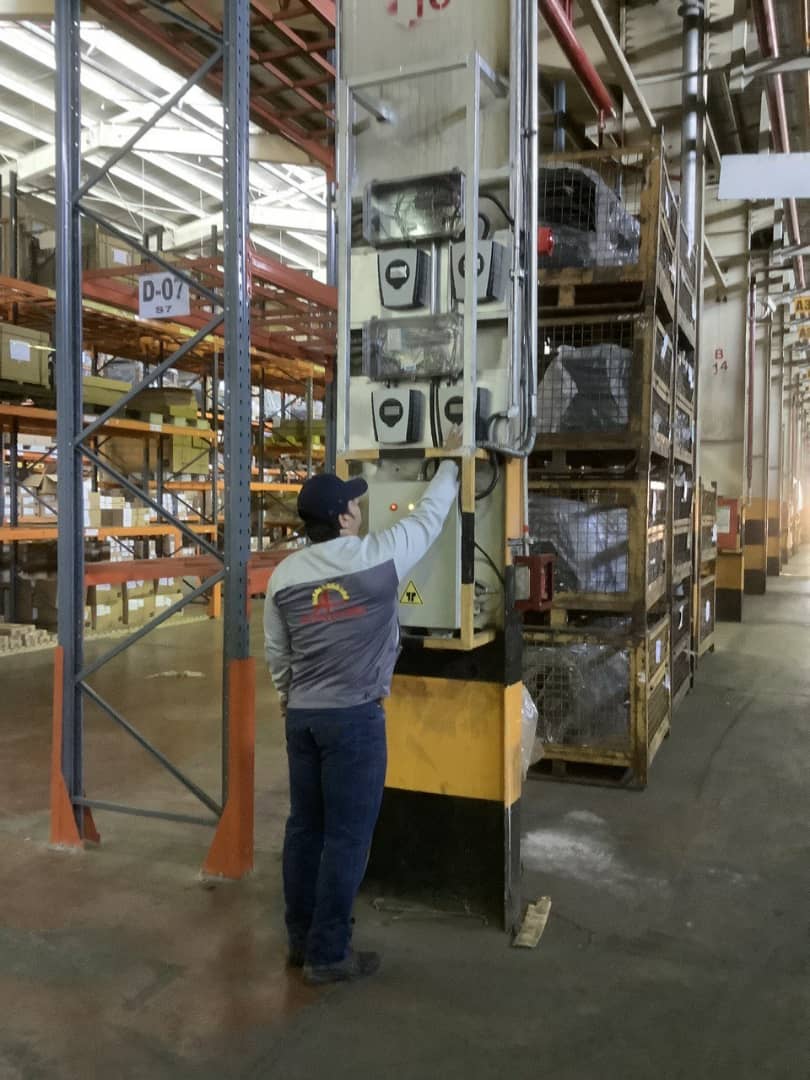 آقای مهندس ثوابی و تست سیستم اعلان